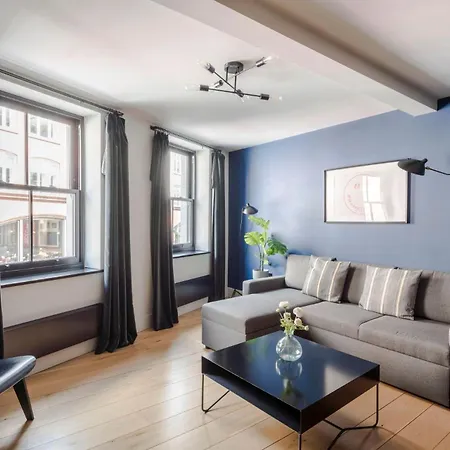 The Good Vibes Parlour - Covent Garden - By Frankie Says Apartment London Exterior photo